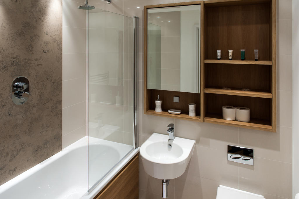 Camstay Riverside CBG Room photo